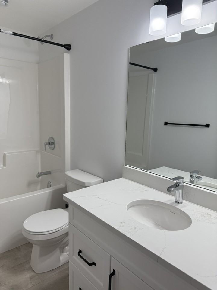 Rosewood - Photo 4 of 13