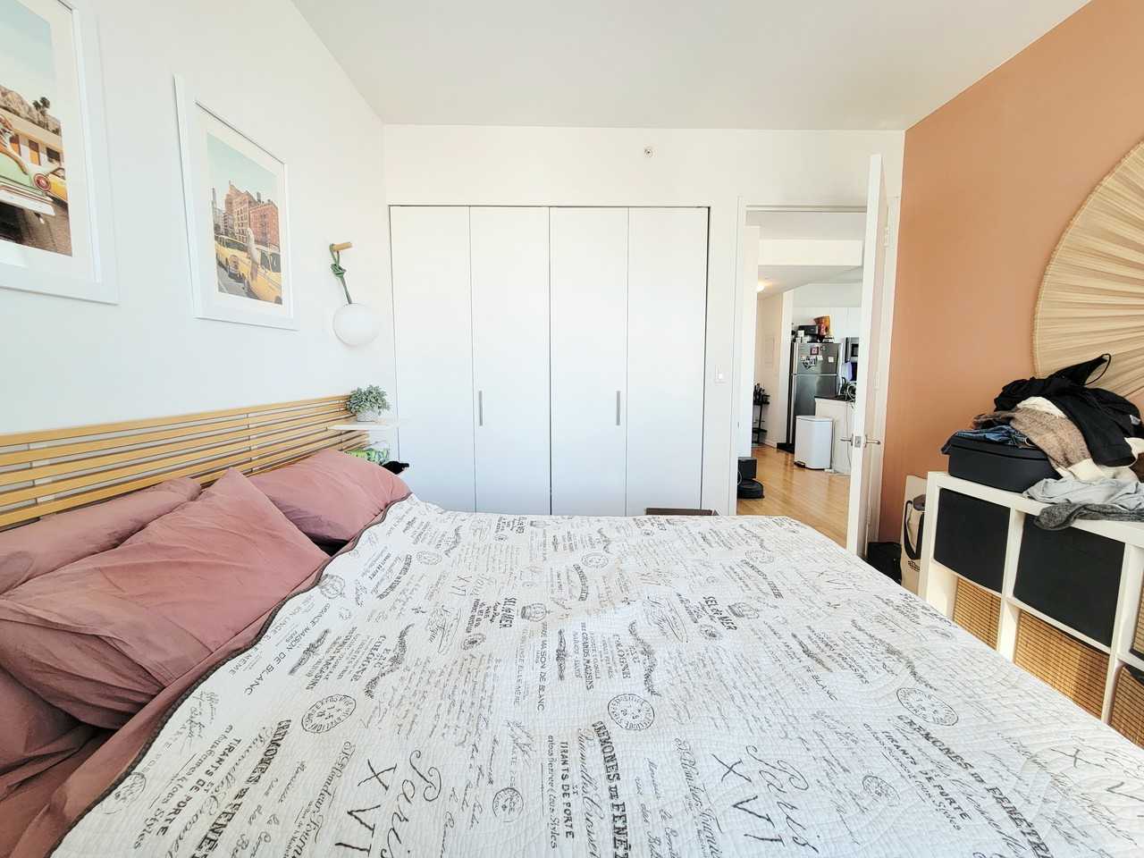 45-40 Center Boulevard #2607 - Photo 4 of 12