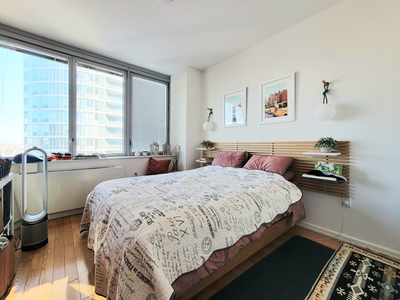 45-40 Center Boulevard #2607 - Photo 5 of 12