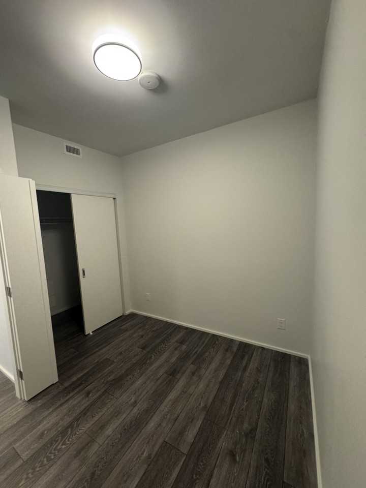 4510 Halifax Way - Photo 3 of 17