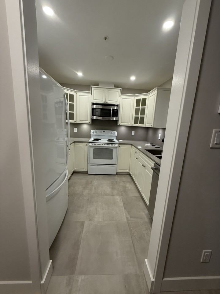 5835 Hampton Pl - Photo 5 of 8