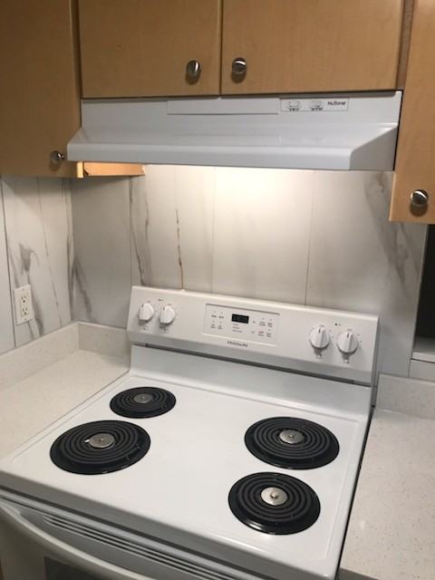 1811 Adanac Street #212 - Photo 4 of 19