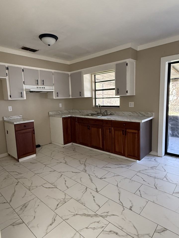 40211 Proud Mockingbird Rd #NA - Photo 3 of 7