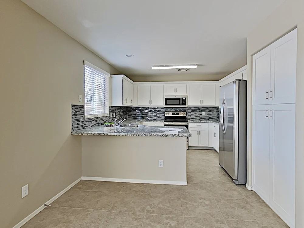 633 Madison Ave #NA - Photo 3 of 5