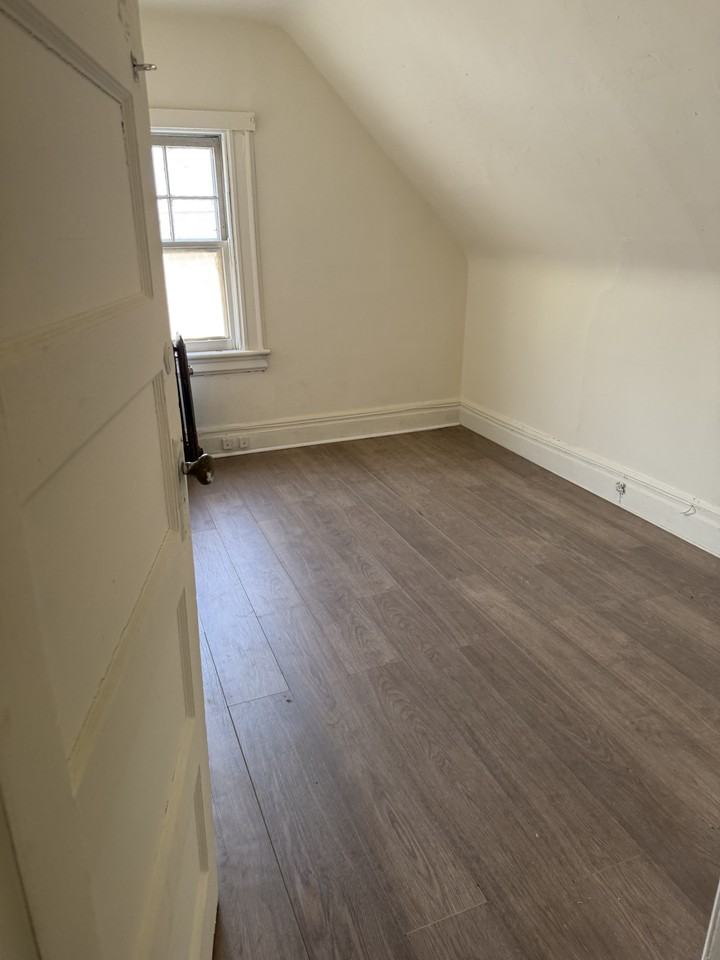 264 Union Ave #2 - Photo 3 of 10