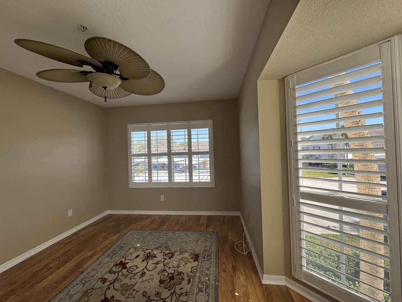 202 Silver Lake Dr #201 - Photo 5 of 25