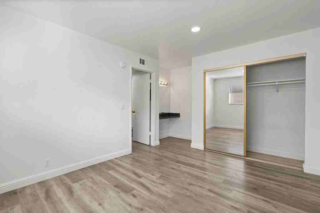 4162 Hamilton Avenue #3 - Photo 6 of 13