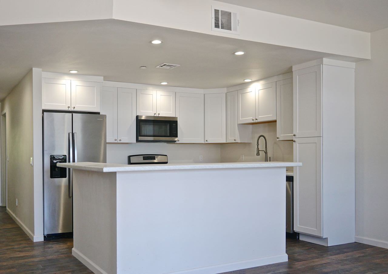 517 Shady Glen Dr #201 - Photo 3 of 24