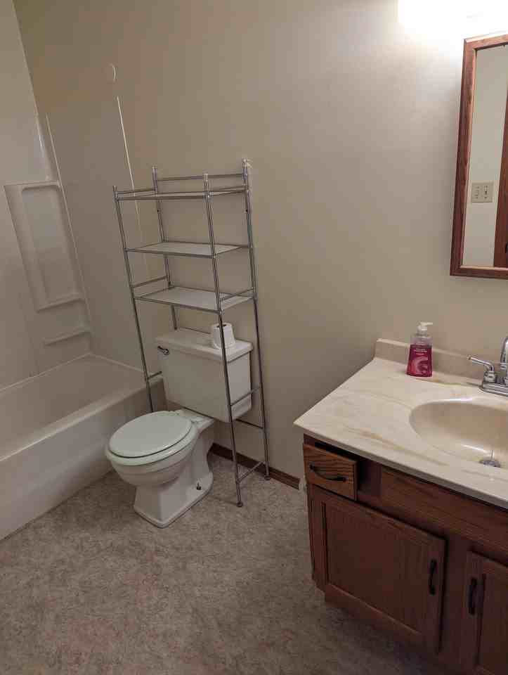 631 E Grove Ave #9 - Photo 5 of 11