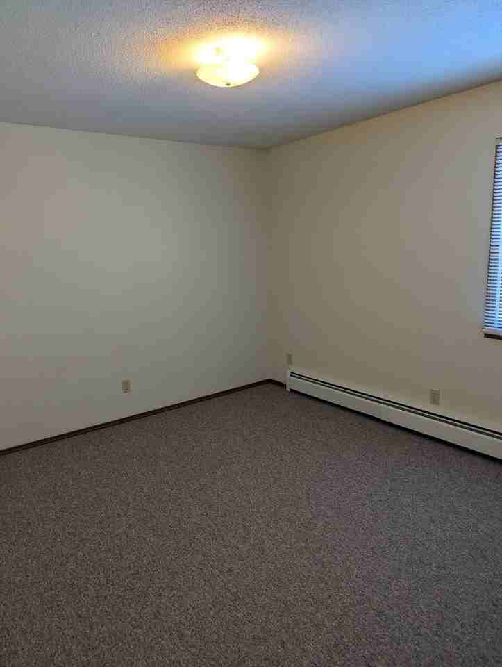 631 E Grove Ave #9 - Photo 7 of 11