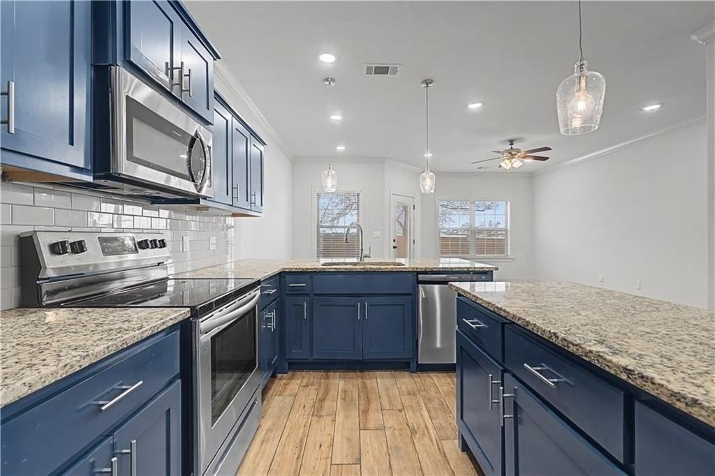 3215 Sw Hillstone Ave - Photo 7 of 22