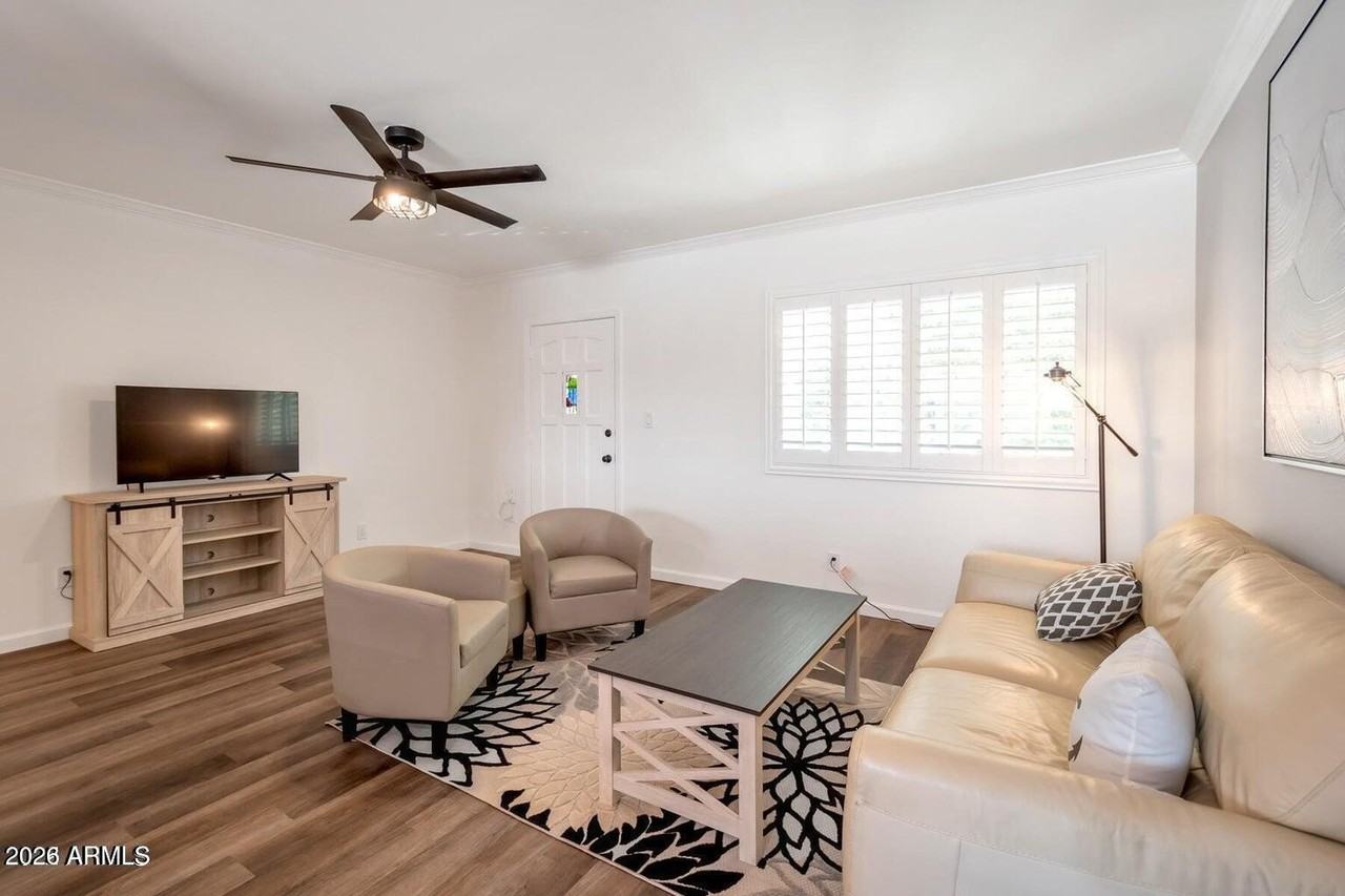 721 E Montebello Ave Unit 225 #225 - Photo 2 of 15