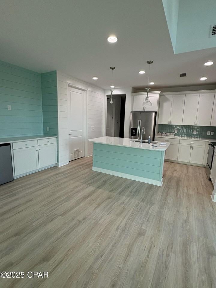 9225 Cool Breeze Dr - Photo 5 of 29