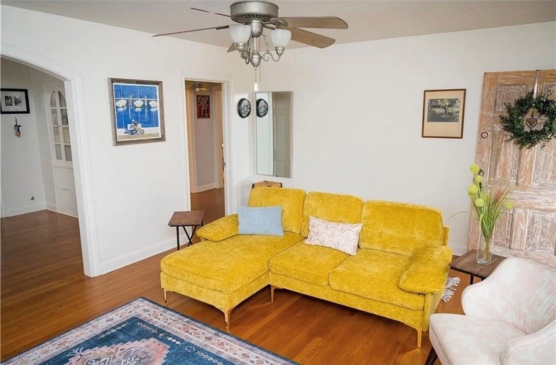 434 Naples St - Photo 7 of 27