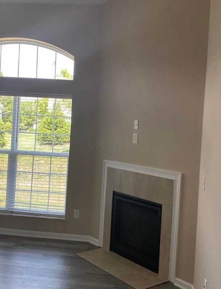 249 Lake Cove Dr - Photo 2 of 9