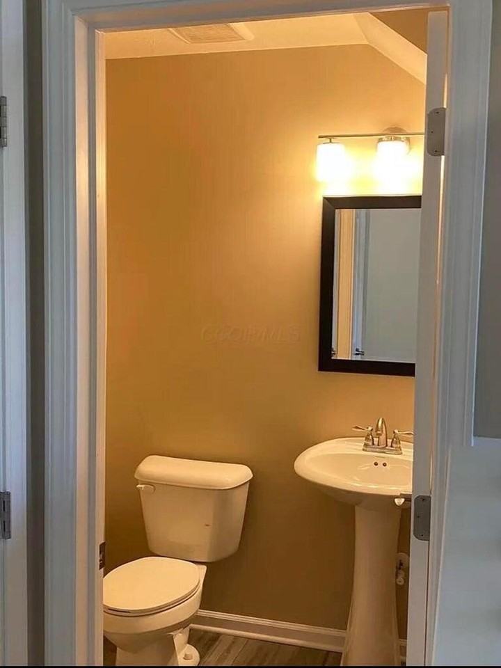 249 Lake Cove Dr - Photo 5 of 9