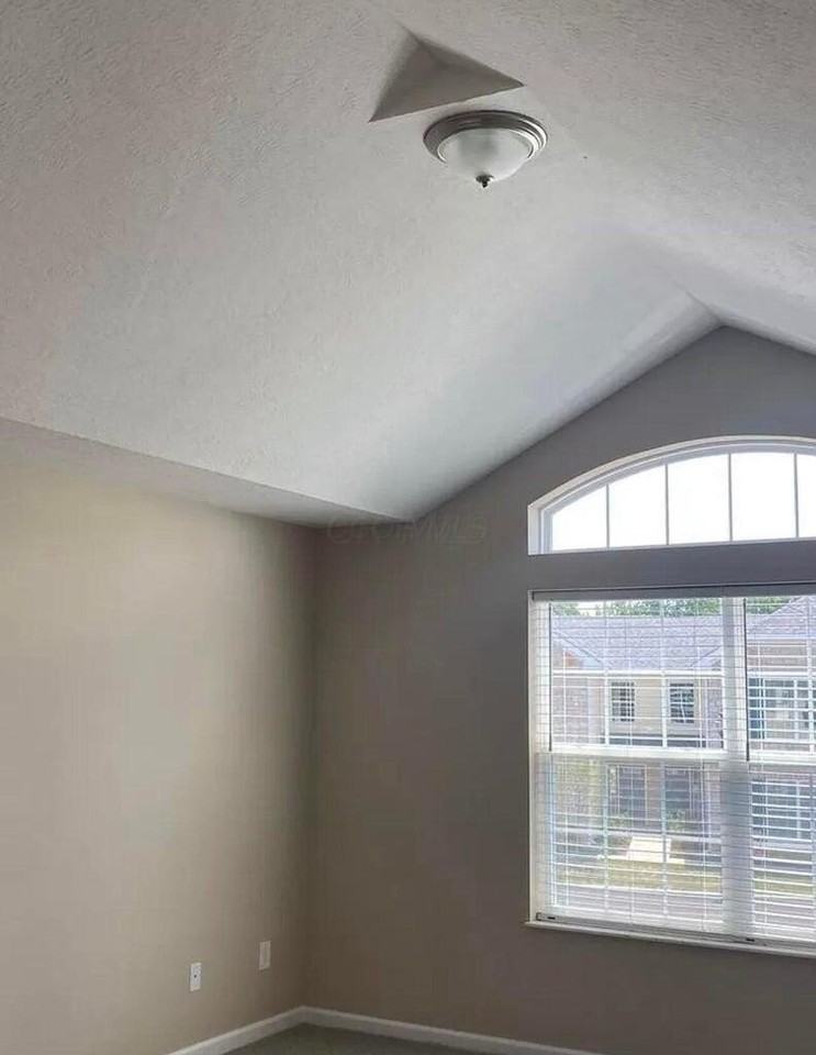 249 Lake Cove Dr - Photo 6 of 9