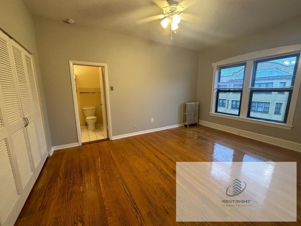 755 W Buena Ave #306 - Photo 5 of 11