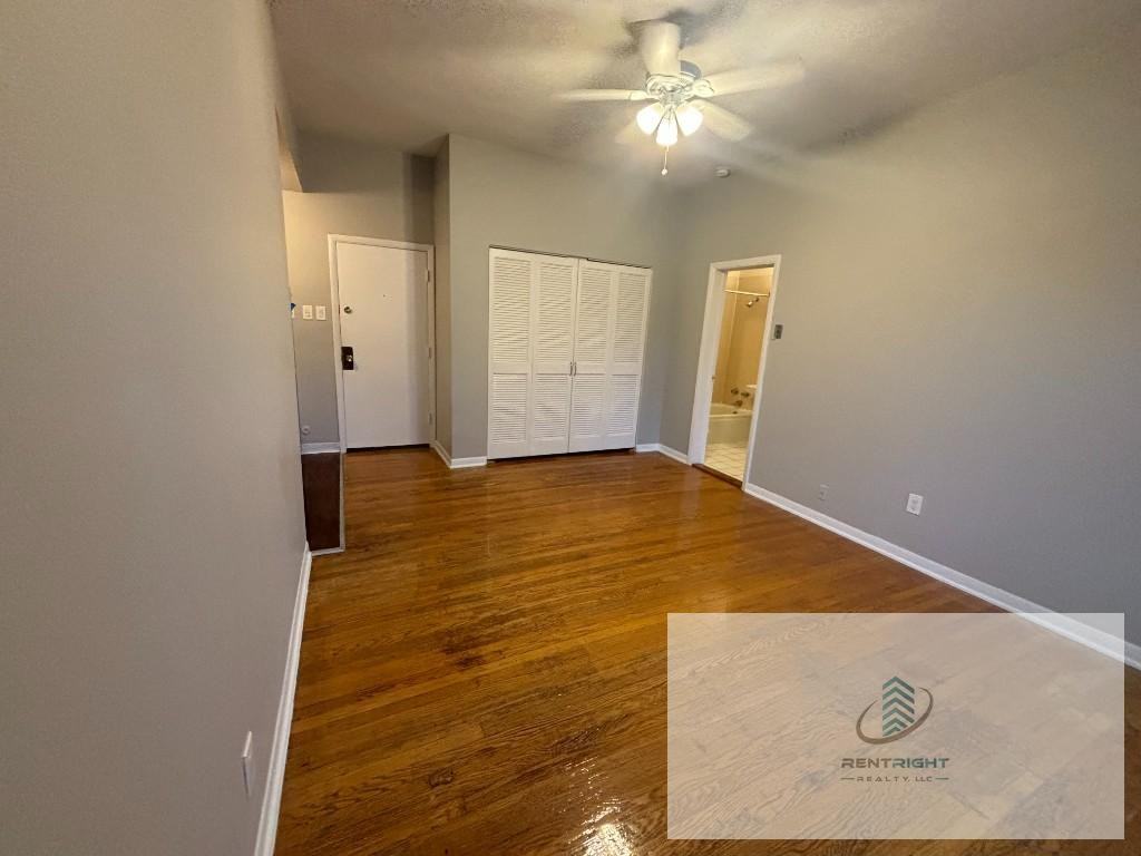 755 W Buena Ave #306 - Photo 6 of 11