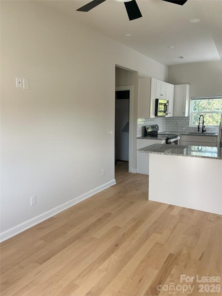 303 S Main St - Photo 3 of 15