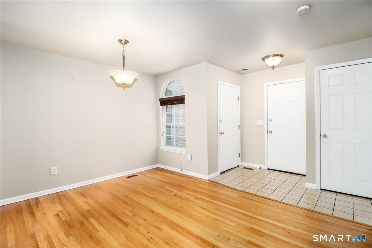 2004 Eaton Ct Unit 2004 #2004 - Photo 5 of 35