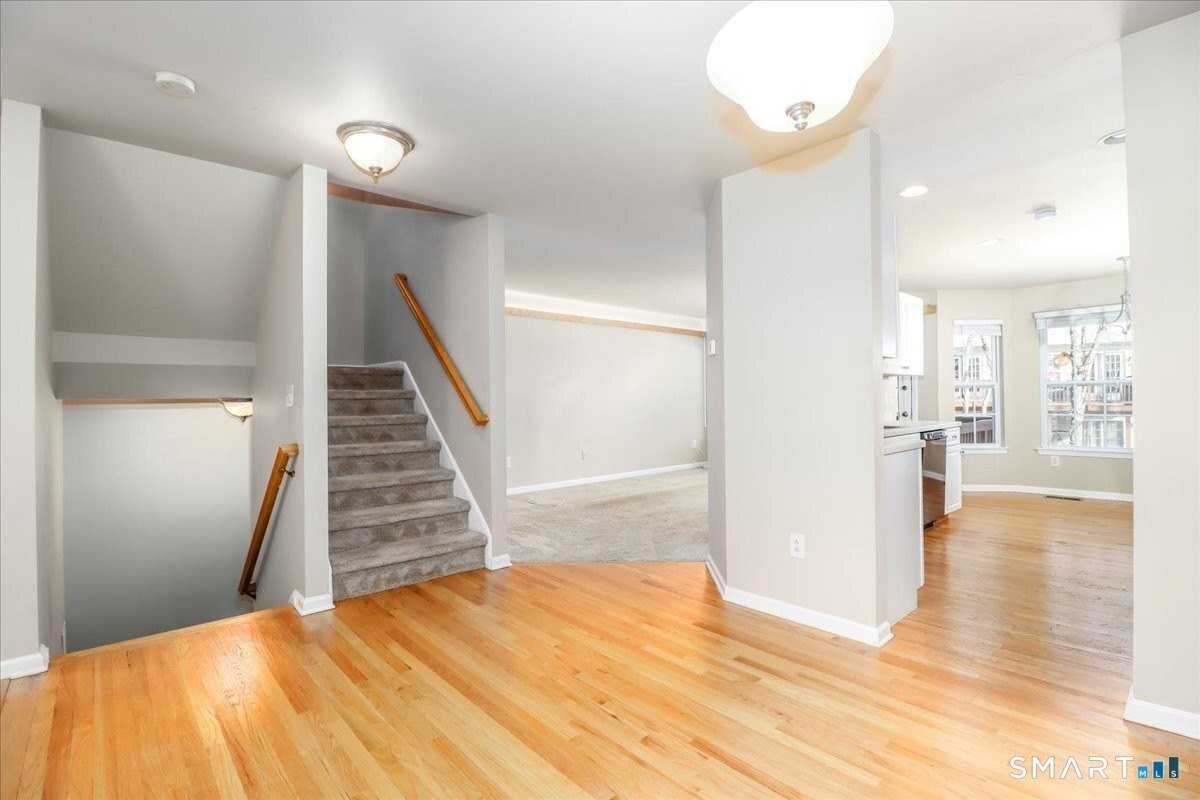 2004 Eaton Ct Unit 2004 #2004 - Photo 6 of 35