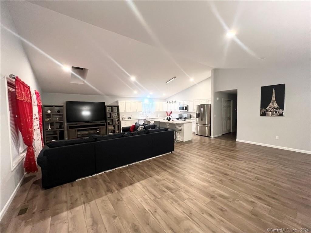 168 Peabody St - Photo 5 of 11