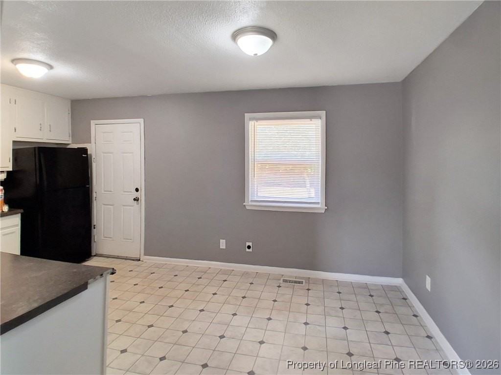 753 Goodyear Dr - Photo 6 of 23