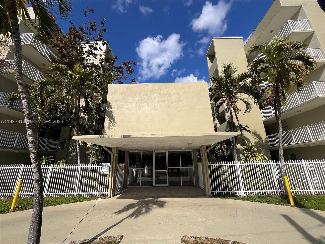 665 Ne 83rd Ter #510 - Photo 2 of 11