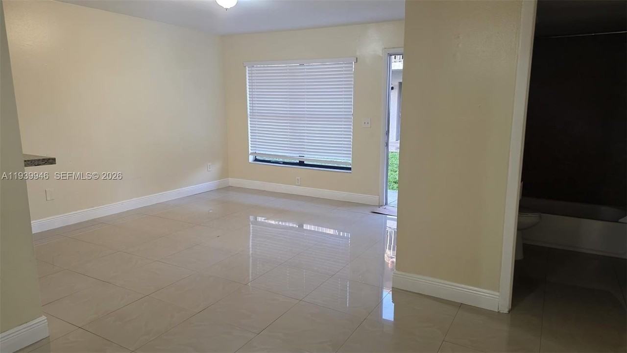 15304 Sunset Dr #28-14 - Photo 3 of 12