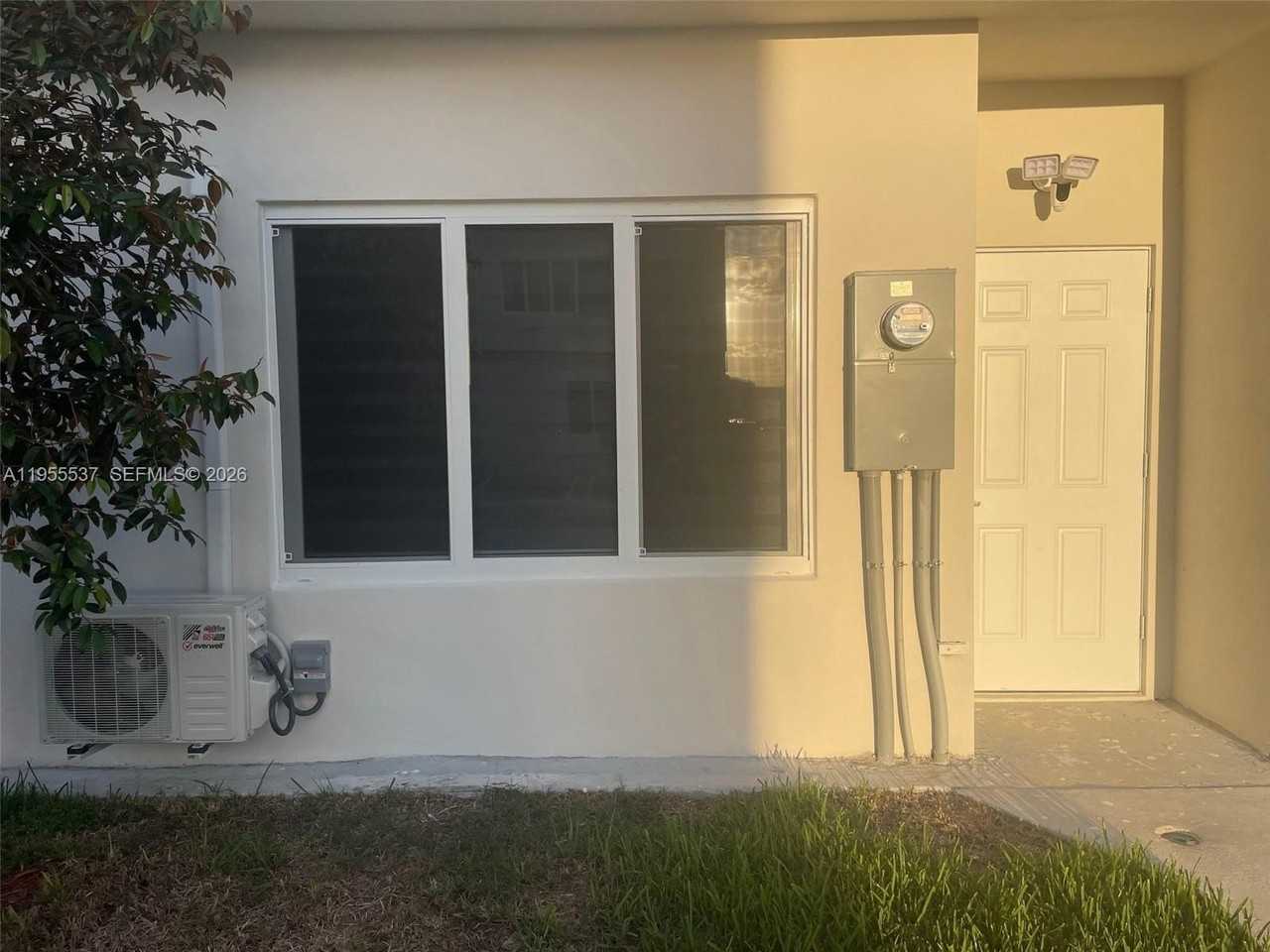 25854 Sw 144th Ct #0 - Photo 2 of 19