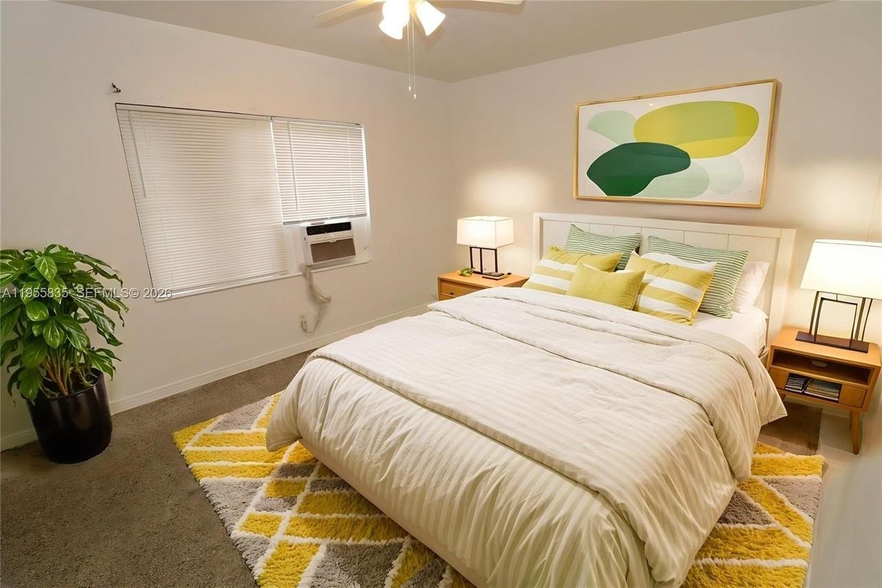 1139 Ne 10th Ave #3 - Photo 5 of 21