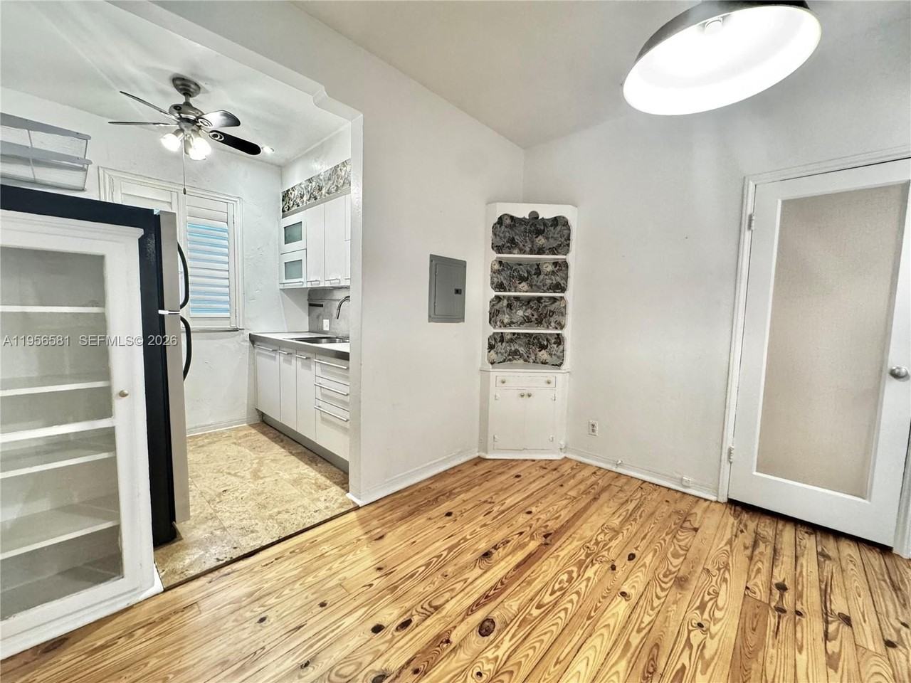 1056 Jefferson Ave #16 - Photo 6 of 19