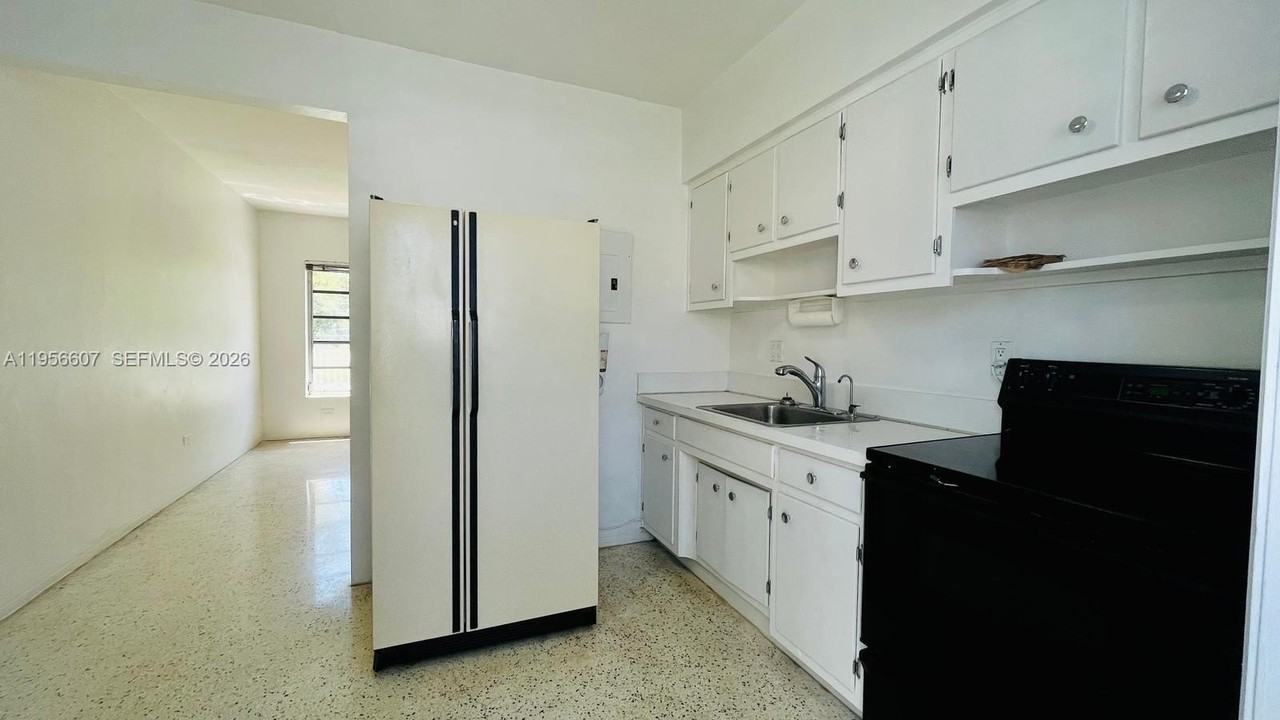 3667 Nw 5th St #3667 - Photo 7 of 20