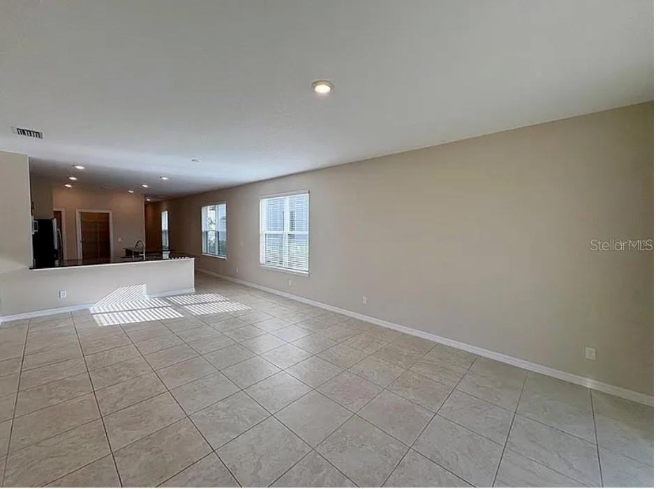 16439 Paynes Mill Dr - Photo 4 of 15