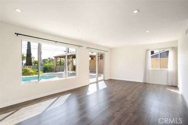 11872 Kathyann St - Photo 5 of 8