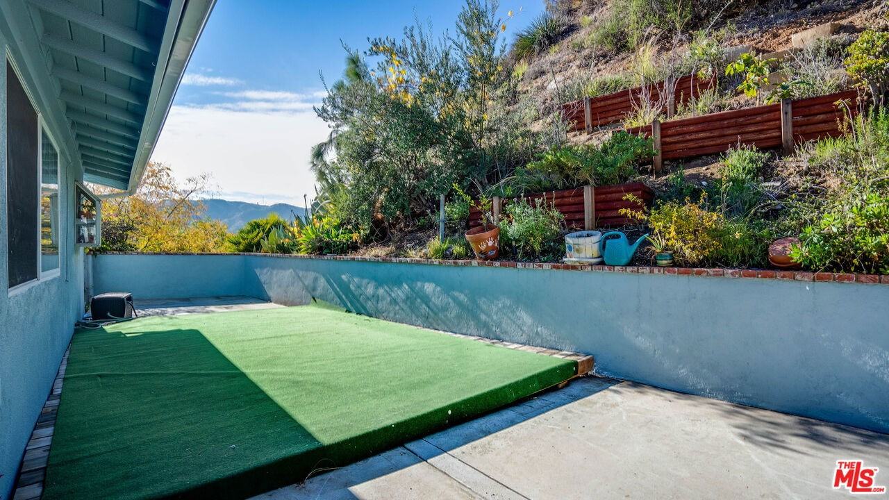 9631 Crystal View Dr - Photo 7 of 8