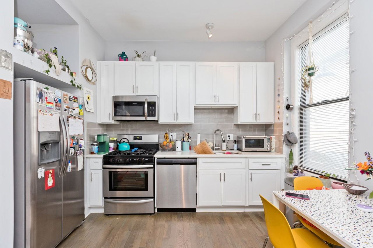 1715 S Carpenter St #1 - Photo 2 of 8