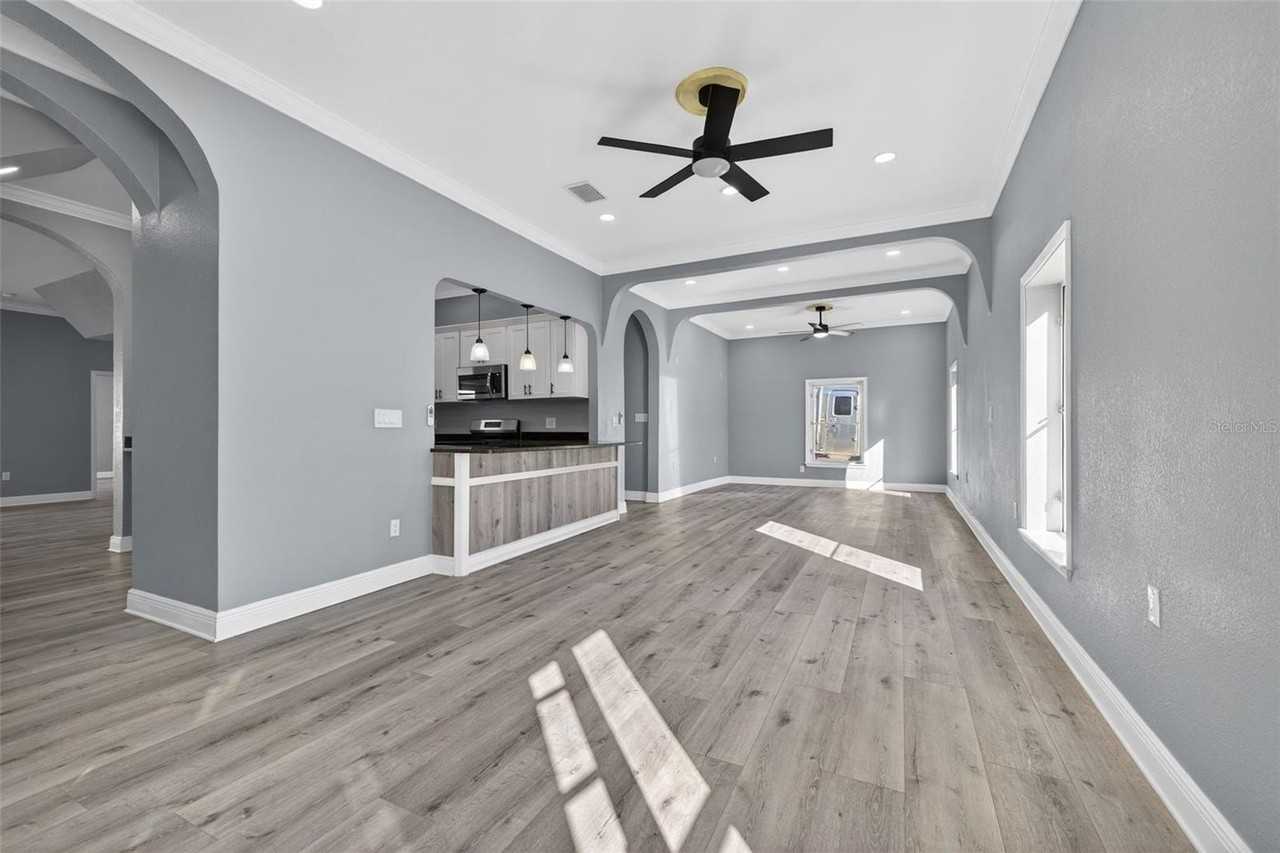 2835 W Shelton Ave - Photo 5 of 41