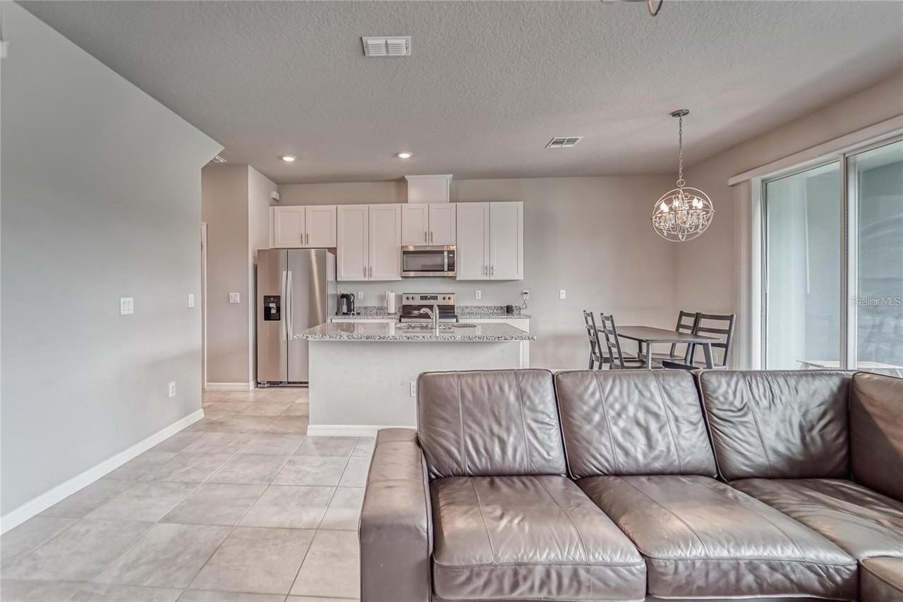 1642 Boxleaf Ln - Photo 5 of 44