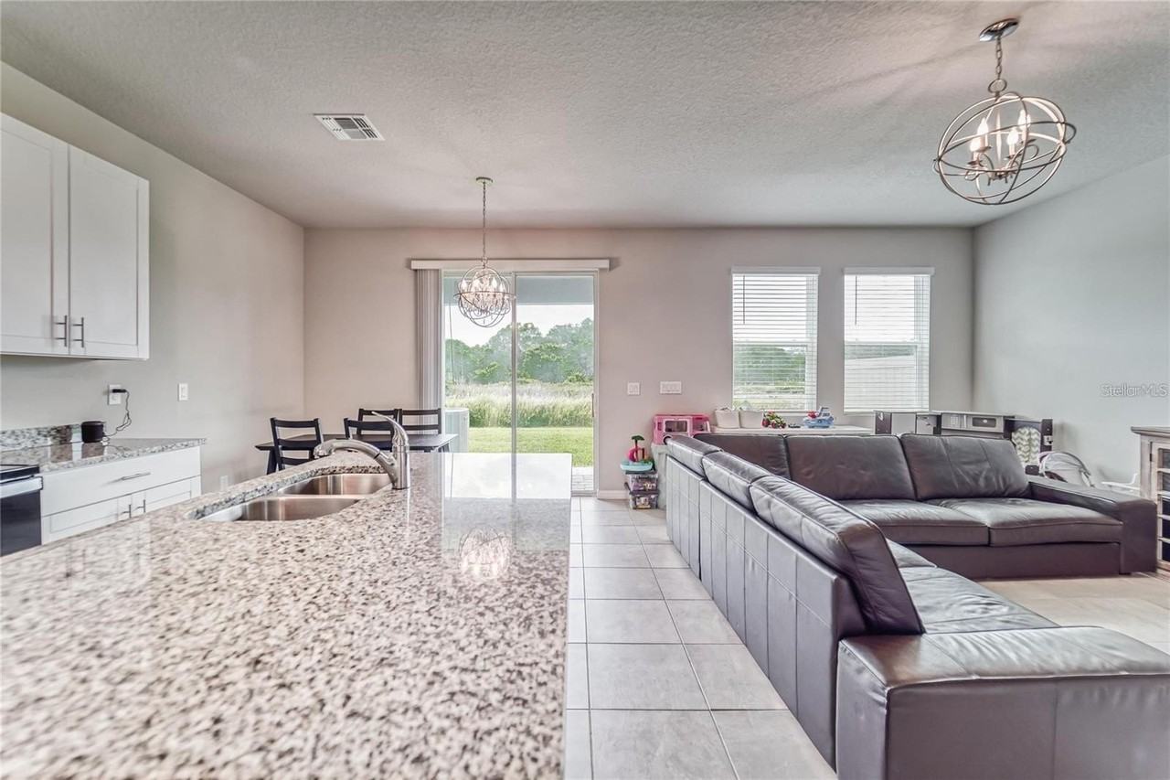 1642 Boxleaf Ln - Photo 6 of 44