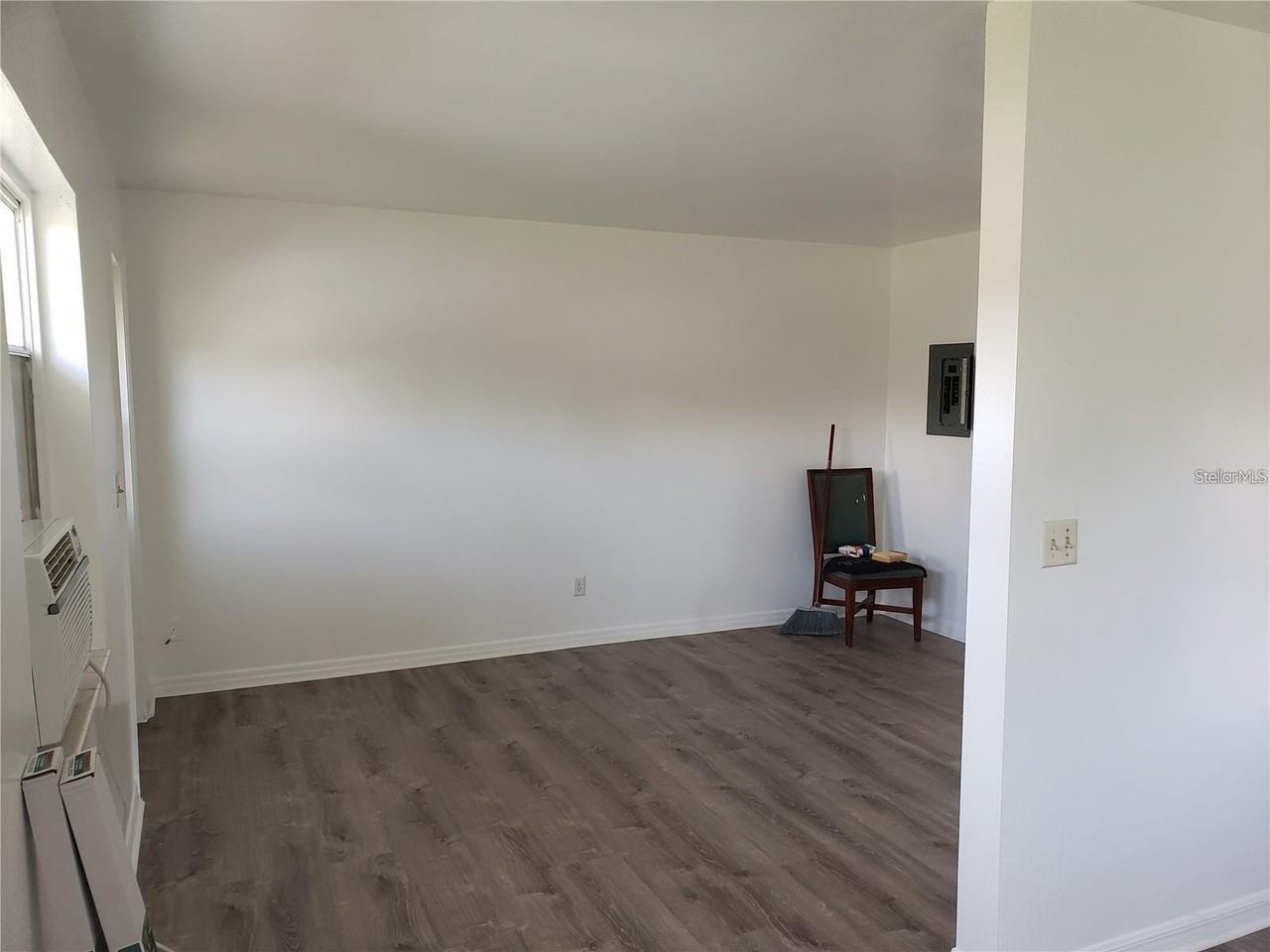 815 10th St Nw - Photo 6 of 15