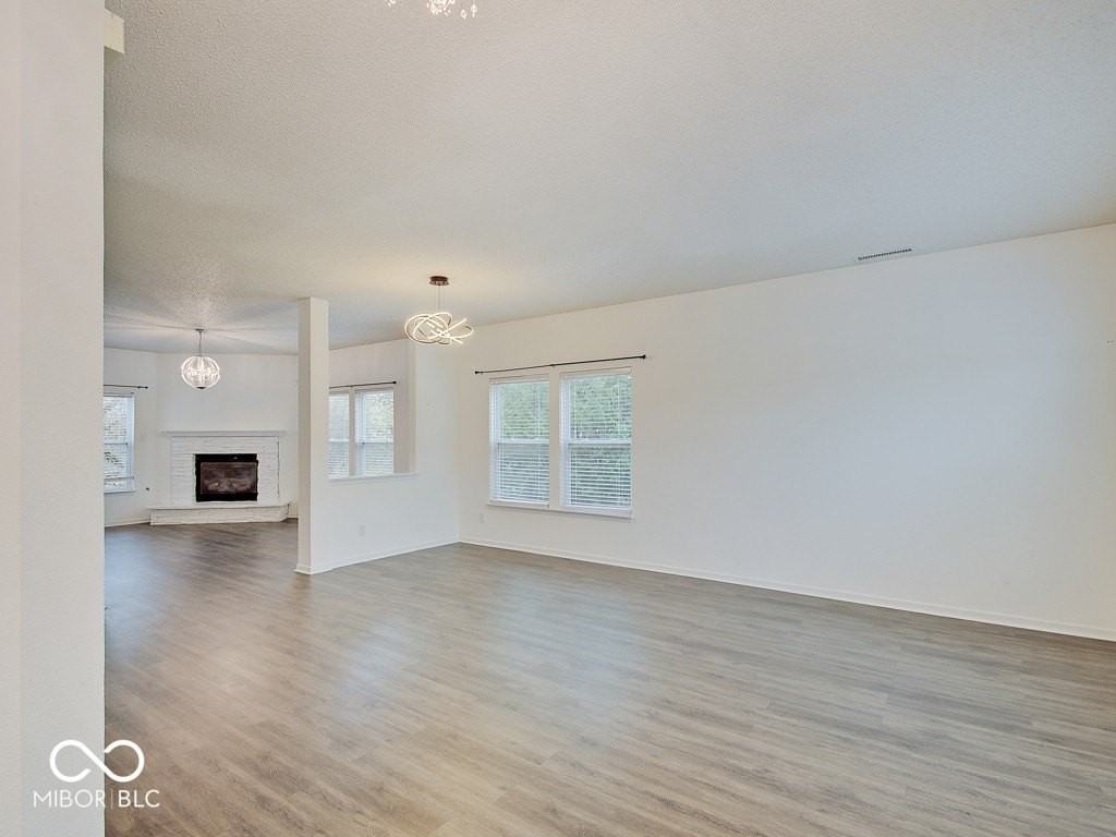 13315 Patriotic Way - Photo 3 of 44