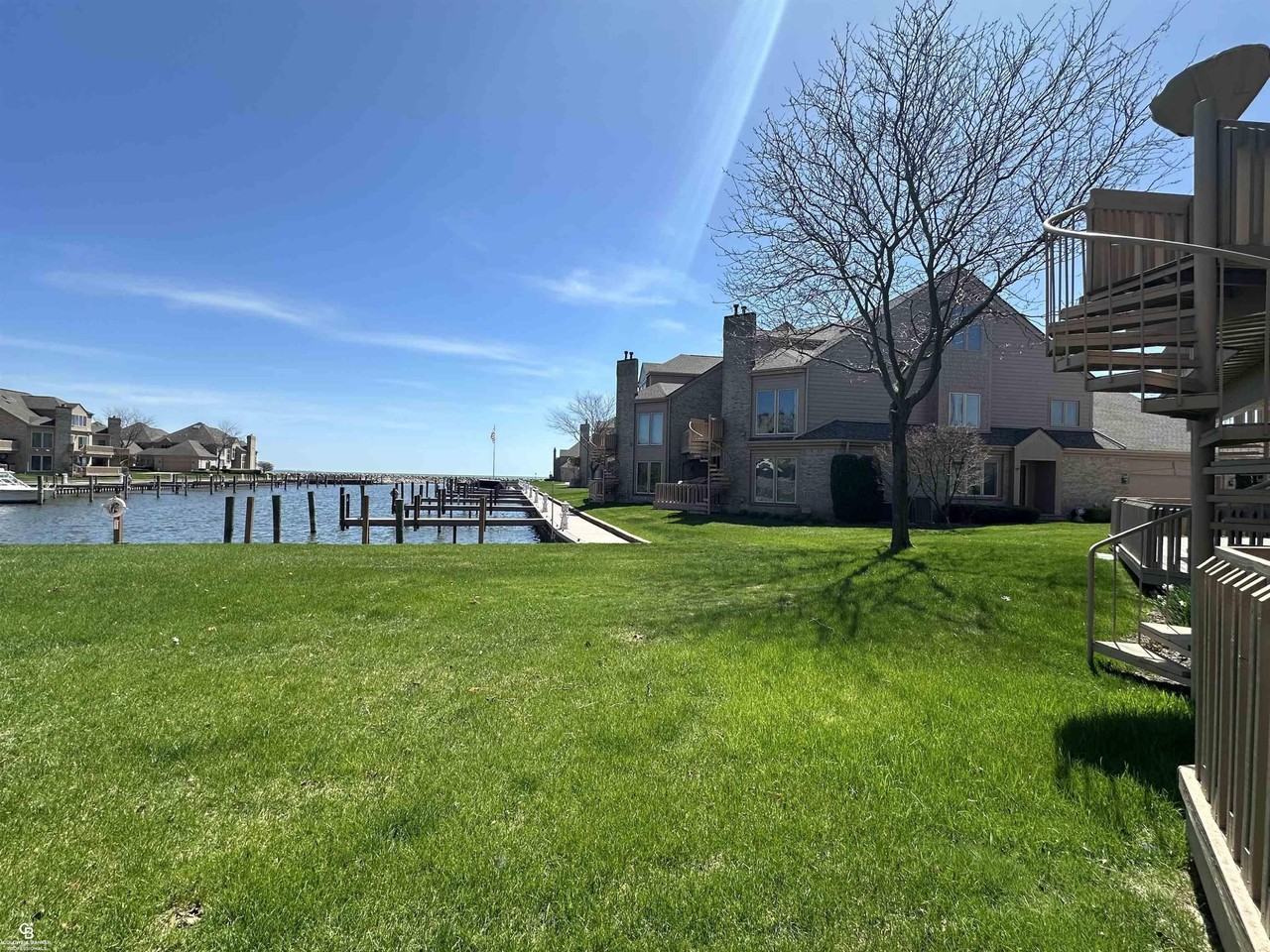 26140 Harbour Pointe Dr S - Photo 6 of 50