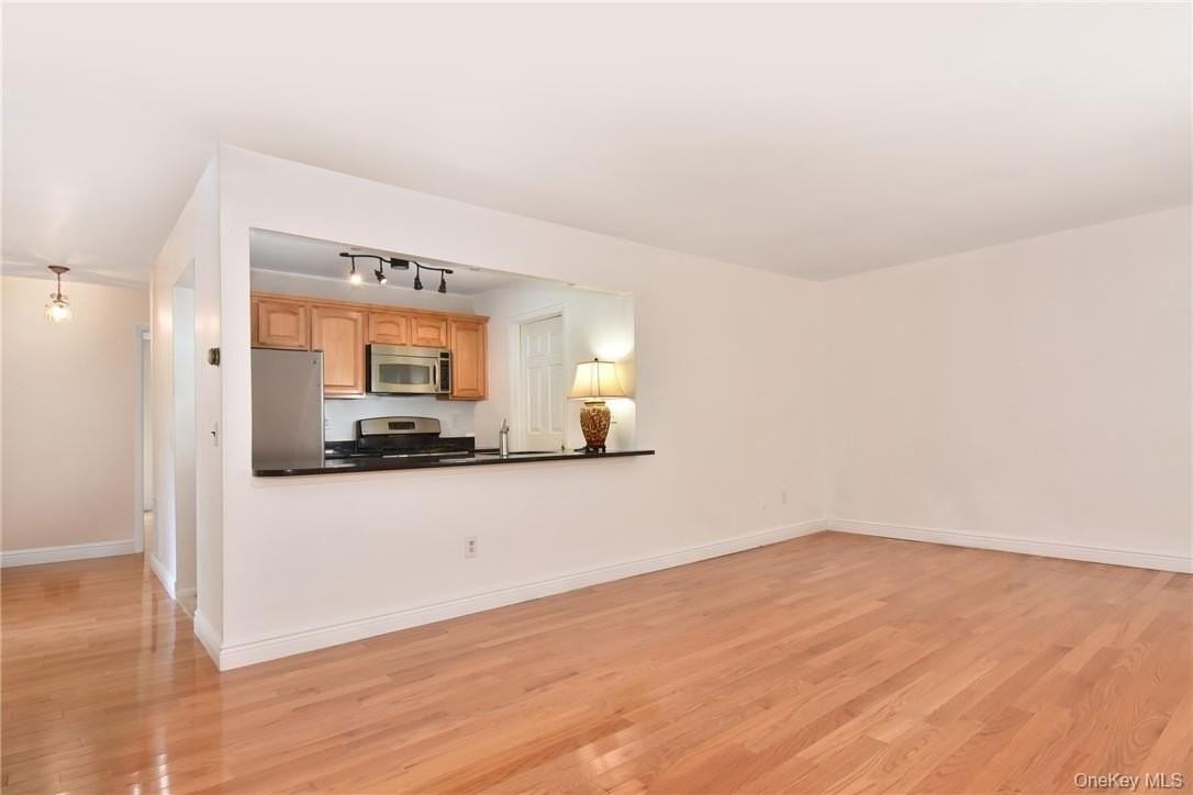 352 Carroll Close - Photo 5 of 23