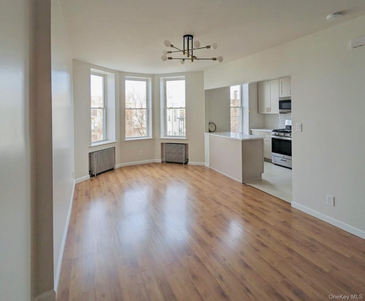 6085 71st Ave Unit 3 #3 - Photo 3 of 14