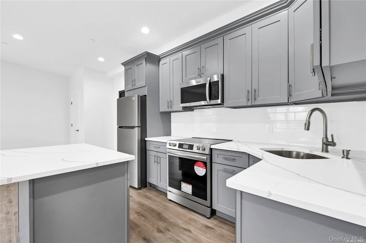 533 Greenwich St Apt 1d #1D - Photo 5 of 31