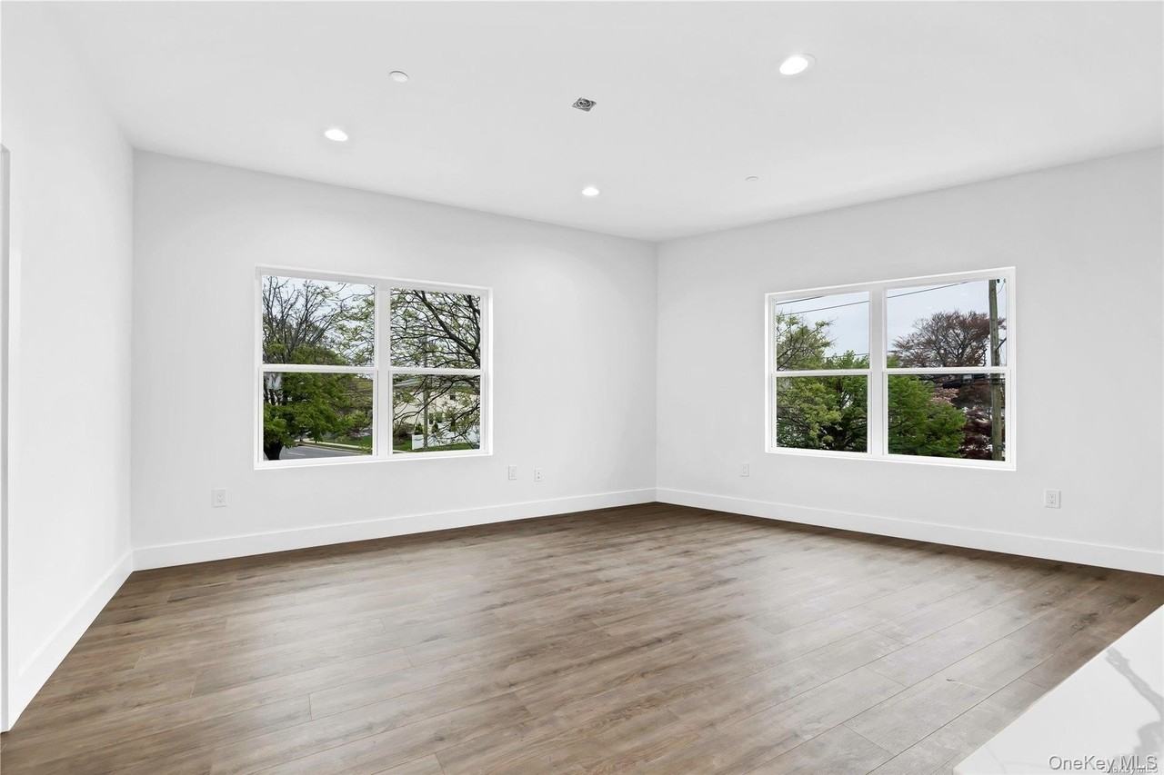 533 Greenwich St Apt 1d #1D - Photo 6 of 31