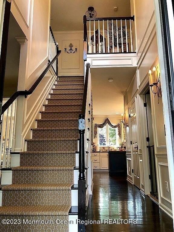 8 Judy Rd - Photo 4 of 24