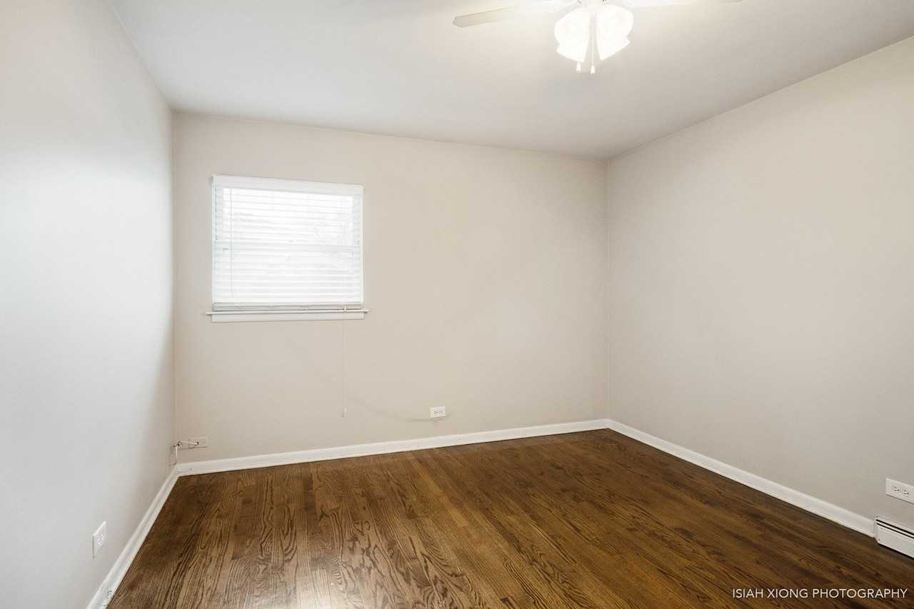 121 Elmwood Dr - Photo 7 of 13